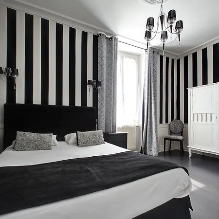 Du Mail Hotel 3*