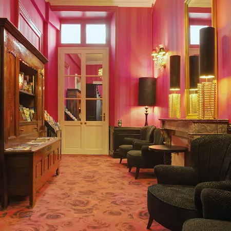 Du Mail Hotel