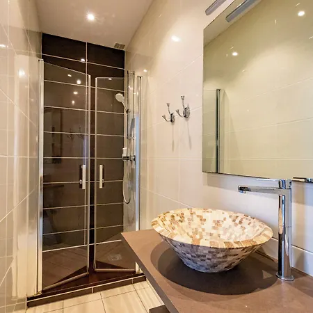 Du Mail Hotel 3*