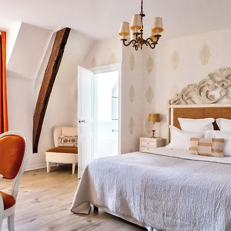 Du Mail Hotel